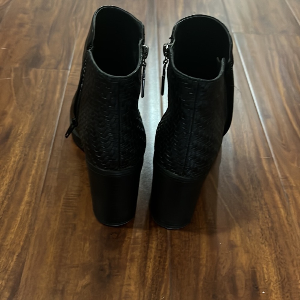 Black booties - Picture 3 of 4
